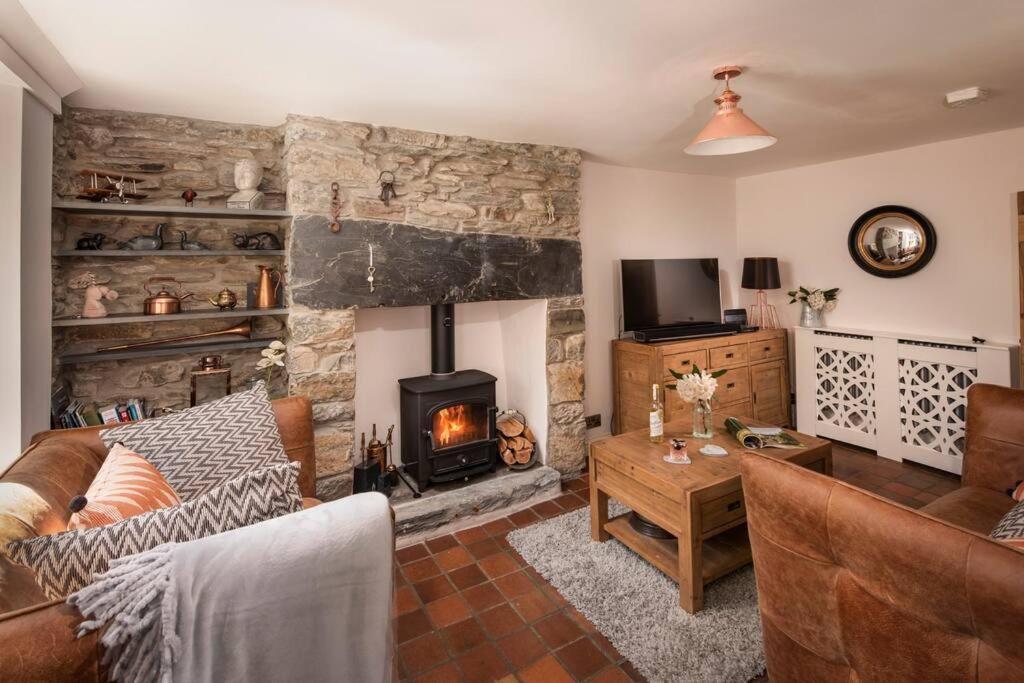 Charming Riverside Cottage In Snowdonia National Park Tanygrisiau 外观 照片